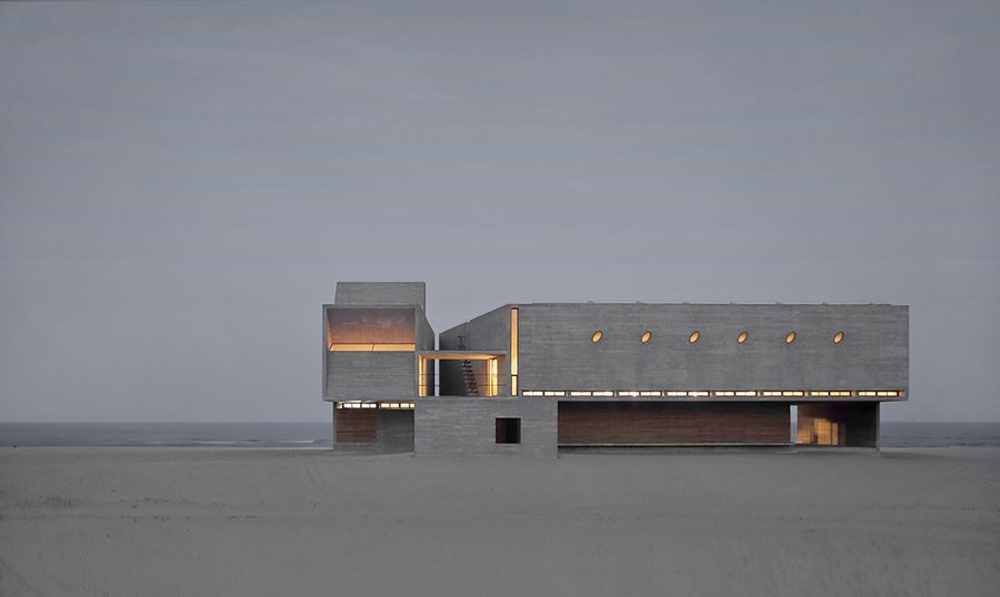 «Seashore Library в сумерках»