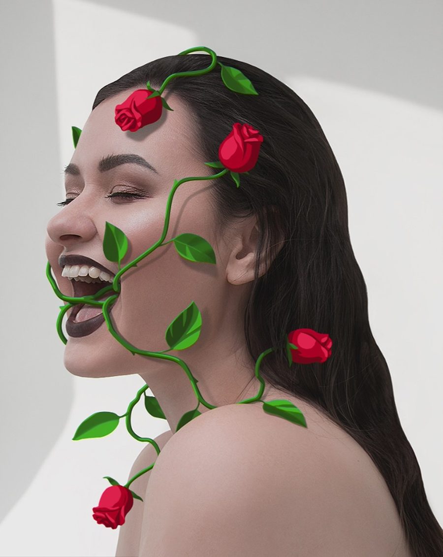 Серия «Она»