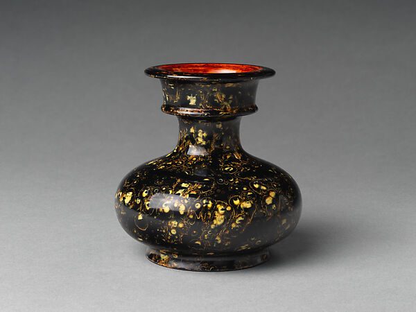 Vase “Tang Flow” (唐流瓶), H.12.5 D.12.7 cm, 2011