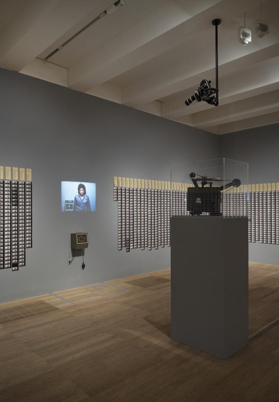«One Year Performance  (Time Clock Piece», 1980–1981
